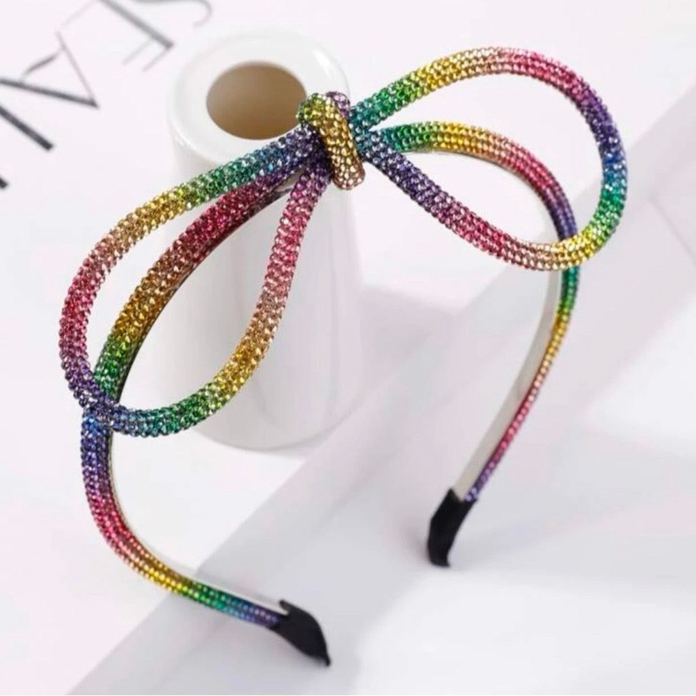 Sparkle in Style: Stunning Rainbow Rhinestone Bow Headband 🎀 Brand New! - Picture 3 of 4